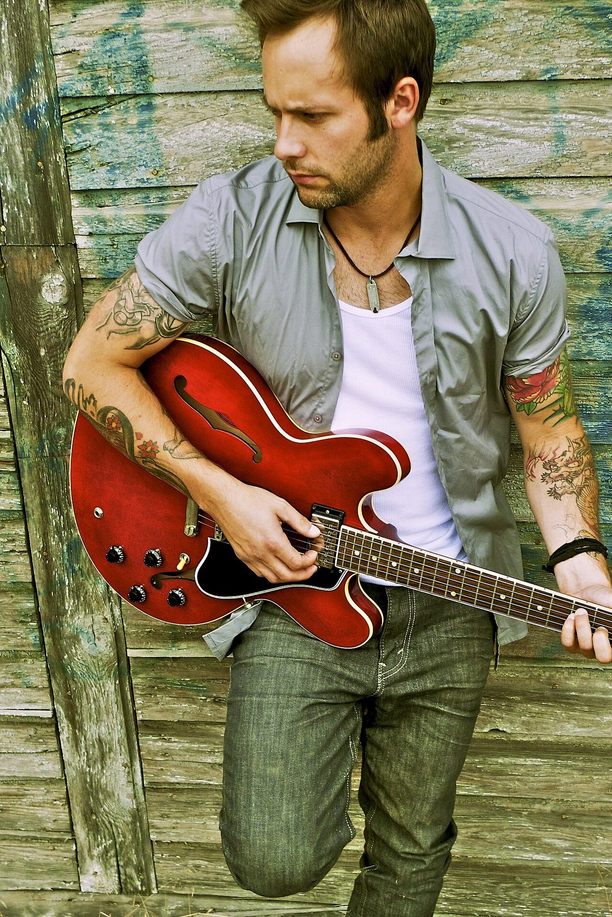 Country singer Dallas Smith in a dark jacket, photographed in 2012