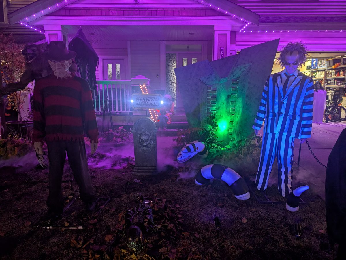 Striped suits and a sandworm in the fog